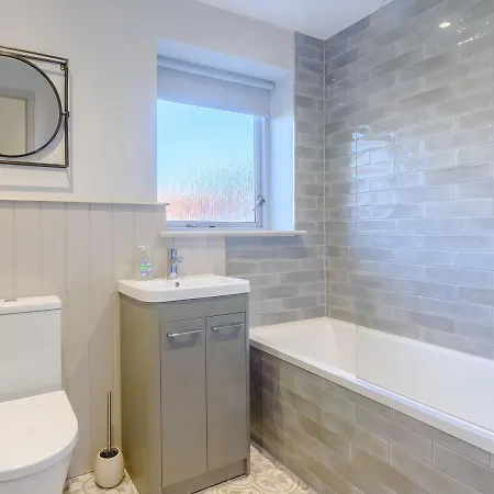 Holiday home Dovecote House-uk30233 Cayton